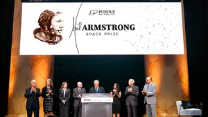 ”Neil Armstrong Space Prize”, noul premiu internațional pentru a onora realizările în domeniul spațial. Când va fi acordat în premieră