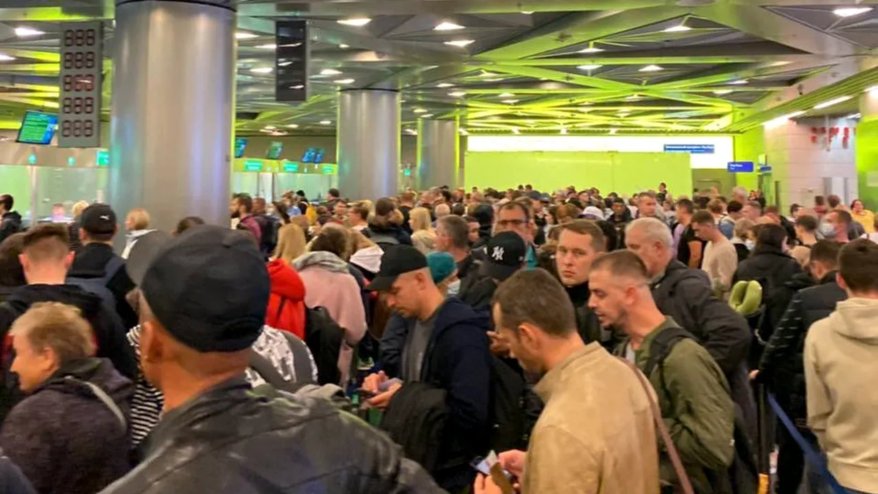 Cozi la graniţa dintre Kazahstan şi Rusia, pe fondul recrutării
