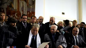 CV Tudor şi-a depus candidatura la Preşedinţie