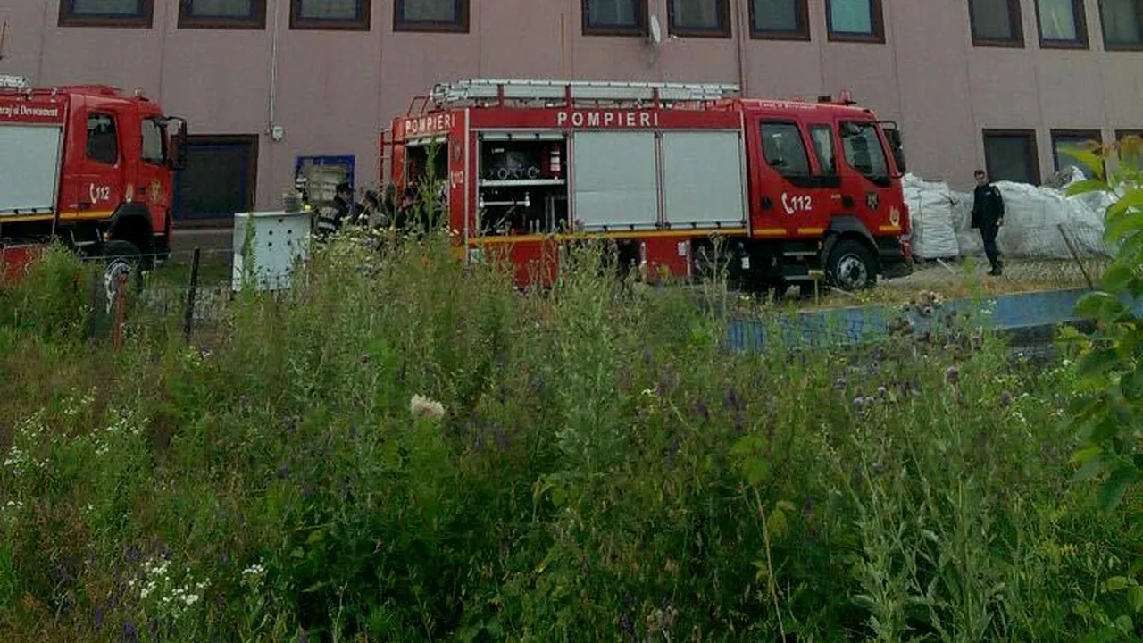 Poliţiştii au deschis dosar penal după incendiul în care au ars servere de la Penitenciarul Jilava