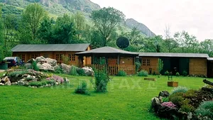 Casele de vacanţă de la munte rămân pustii - VIDEO