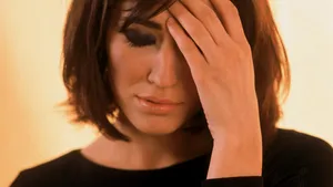 Eşecurile sentimentale şi singurătatea, cauzele sinuciderilor la elevi şi studenţi