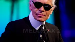Karl Lagerfeld: Nu trebuie să ai foarte mulţi bani ca să fii bine îmbrăcat