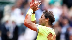 Întâmplare amuzantă din trecutul lui Rafael Nadal: Era condus cu 5-0 de un puşti şi avea racheta ruptă