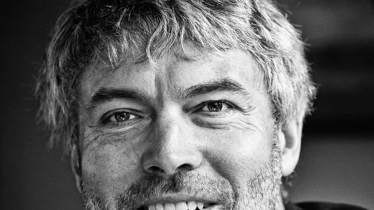 Petr Kellner, proprietarul PRO TV, a murit. Miliardarul, printre cele 5 victime ale unui accident aviatic, în Alaska. Un supravieţuitor al tragediei este în stare gravă, la spital