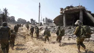 Războiul Israel - Hamas. Teroriştii: nu vom mai elibera ostatici înainte de încetarea permanentă a focului / Luptele continuă în Gaza / Înainte şi după: maginile arată distrugerile masive din Fâşie / Armata israeliană descoperă un cartier general al Jihadului Islamic
