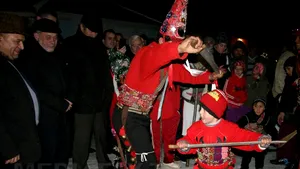 Vaslui: Şefii CJ şi ai Prefecturii au petrecut Revelionul pe stil vechi într-un bufet sătesc - FOTO