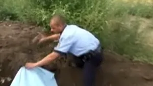 Oradea: O femeie a murit după ce un mal de pământ s-a surpat peste ea - VIDEO