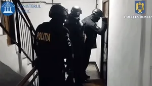 Pensionar din Sectorul 1 prădat de amantul de 27 de ani. I-a furat ceasuri, lingouri de aur și bijuterii
