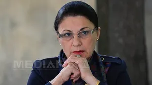 Andronescu: Bugetul Educaţiei are 2.000 de amendamente
