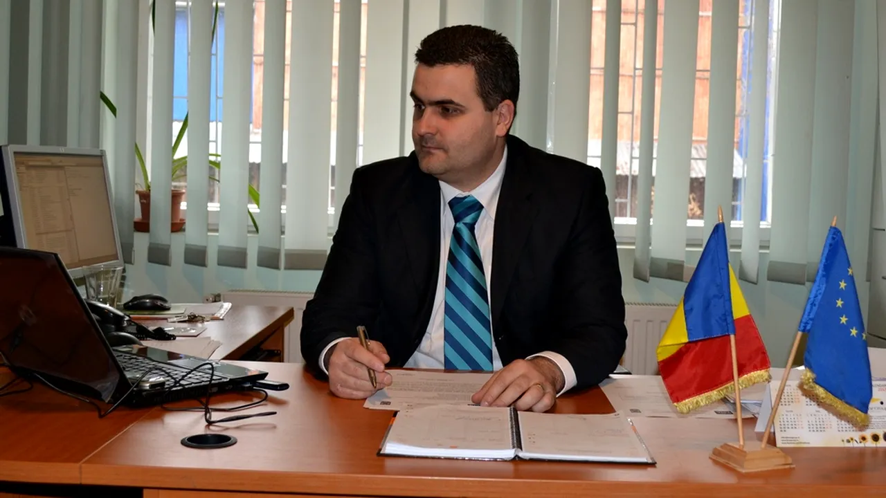 Cine este Gabriel Leş, propus pentru Ministerul Apărării Naţionale, în locul lui Mihai Fifor