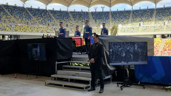 VIDEO LIVE TEXT: Sicriul cu trupul lui Mircea Lucescu a ajuns la Arena Națională. Gică Hagi, Ionuț Lupescu, ambasadorul Turciei, la catafalc