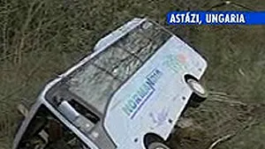 Ungaria: 16 răniţi într-un accident în care a fost implicat un microbuz românesc (Video ProTV)