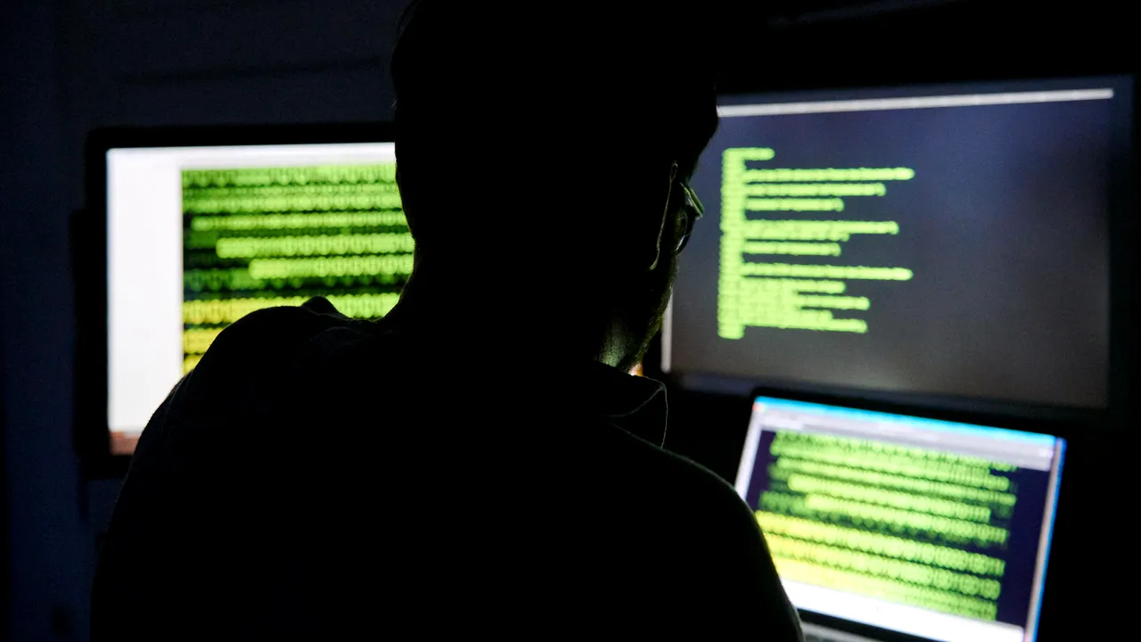 Vaccinarea împotriva COVID-19, prilej de atac cibernetic. Cum fură hackerii datele personale în timpul pandemiei