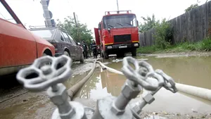 Iaşi: Sute de gospodării au rămas fără energie electrică - VIDEO