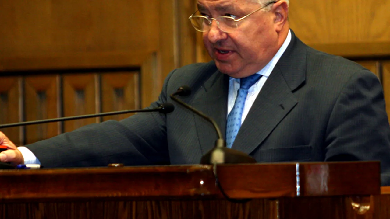 Mihăilescu cere vot în plen pentru ca independenţii să aibă reprezentant în Comisia de regulament