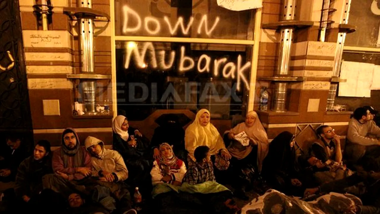 BBC: Atmosferă de carnaval în centrul oraşului Cairo, unde protestatarii s-au instalat în corturi - VIDEO
