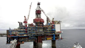 Norvegia ar putea opri alimentarea uriaşului său fond suveran, din cauza cotaţiei mici a ţiţeiului