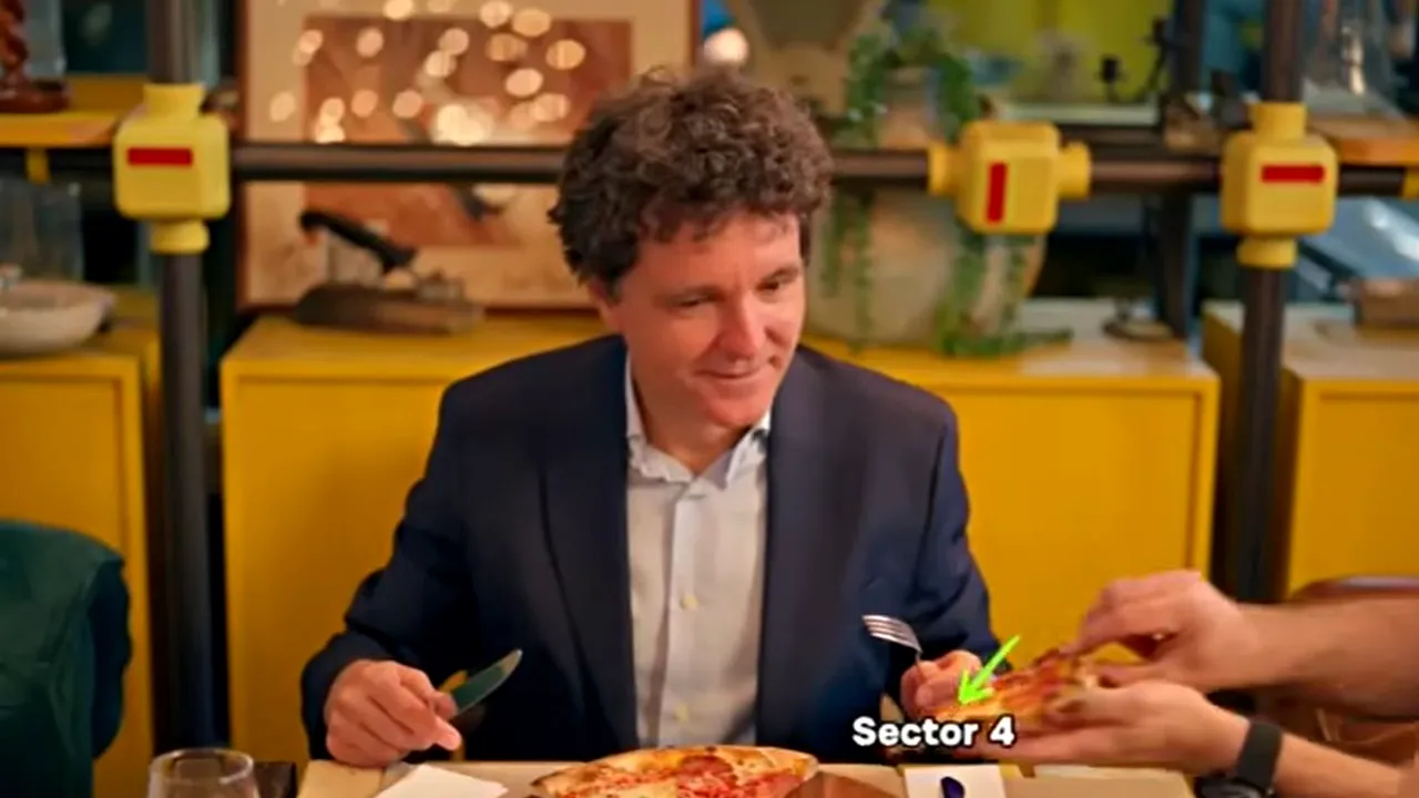 Cu o pizza pe masă, Nicuşor Dan le arată bucureştenilor unde se duc banii oraşului