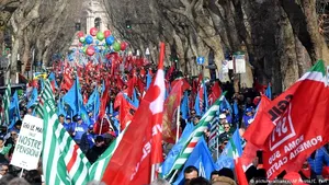 Manifestaţii la Roma. Sute de mii de persoane au protestat la adresa Guvernului