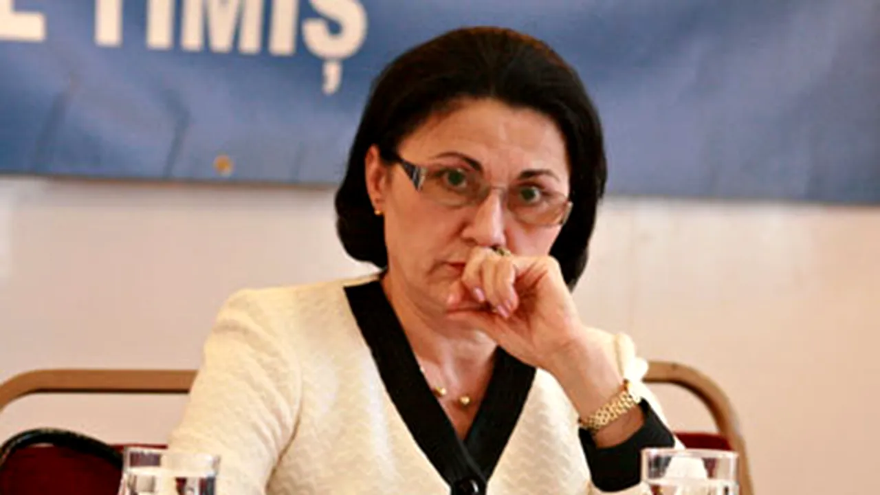 Andronescu: Diplomele eliberate de Universitatea 
