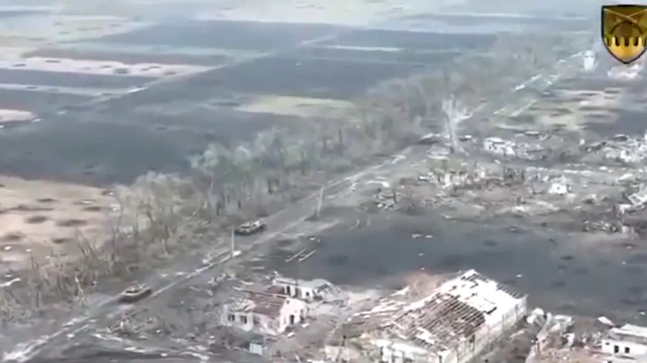 Un T-64BV ucrainean contra unui T-72 rusesc: bătălie între tancuri în câmp deschis 

