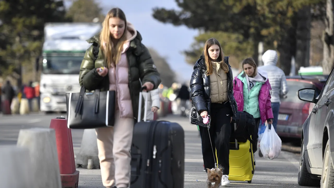 UE prelungeşte cu încă un an şederea protejată a refugiaţilor ucraineni