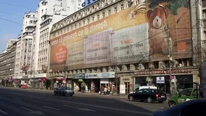 Moştenitorii familiei Bragadiru au scos la vânzare Ciclopul şi Scala de pe Magheru