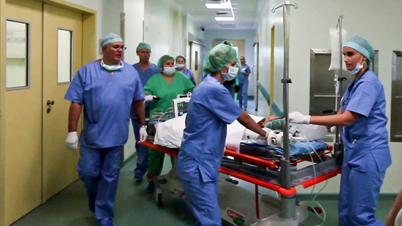 Încă un copil cu probleme digestive din judeţul Argeş a fost transferat la Bucureşti