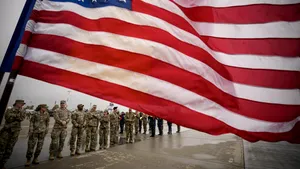 Iranul ar putea mina Strâmtoarea Hormuz pentru a bloca navele de război americane
