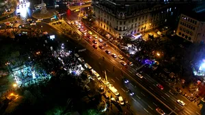 A ŞASEA ZI DE PROTESTE ÎN CAPITALĂ s-a încheiat mai devreme. Traian Igaş, printre protestatari: Şi spiritual, şi în calitate de ministru pot fi alături de manifestanţi - GALERIE FOTO