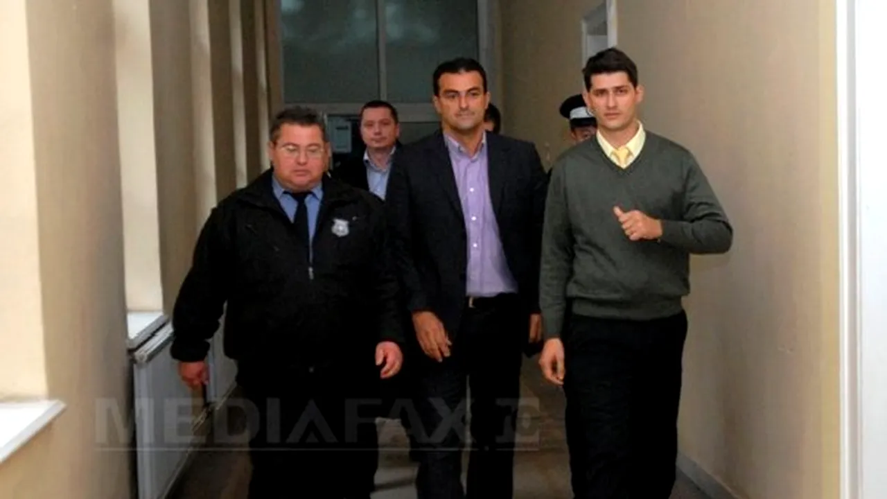Primarul suspendat al Clujului, Sorin Apostu, renunţă la cererea de eliberare sub control judiciar