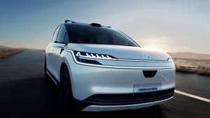 Baidu dezvăluie Apollo RT6, taxiul autonom fără volan care va porni la drum în 2023: o călătorie va costa jumătate din cea normală

