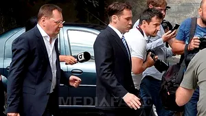 Dan Şova rămâne cu controlul judiciar şi cu interdicţia de a comunica şi a se apropia de Ponta