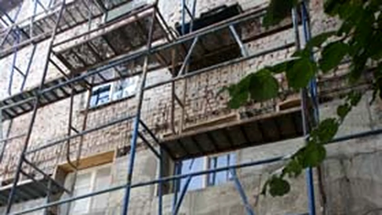 Asociaţiile de proprietari vor fi obligate să adopte un regulament al coproprietăţii