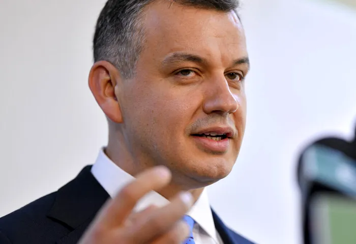 POLITIC „Nu mai putem trăi după România creionată de pe timpul lui Ceaușescu”. Tomac, despre planul de guvernare