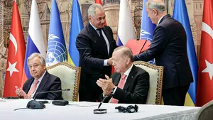 Turcia cere Rusiei să reanalizeze decizia de suspendare a acordului privind cerealele