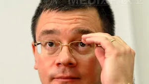 Răzvan Ungureanu: Au existat atacuri serioase asupra monedei naţionale