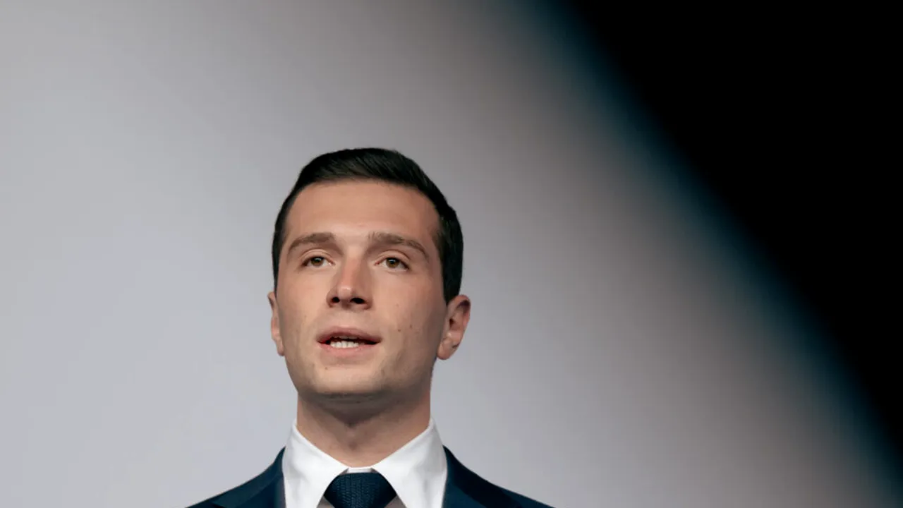 Bardella afirmă că „umbrela nucleară” a Franţei protejează anumiţi aliaţi europeni. El insistă asupra menţinerii angajamentelor apărării României