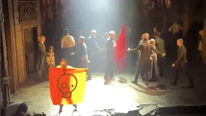 Activiştii Just Stop Oil au întrerupt o reprezentaţie a musicalului ''Les Miserables'' în Londra