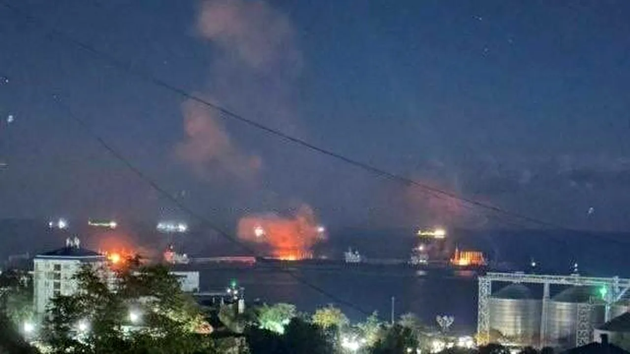 Atac cu drone ucrainene în regiunea Krasnodar. Nave avariate și incendiu de amploare pe coasta Mării Negre