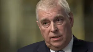 Prinţul Andrew spune că a „încetat orice contact” cu presupusul spion chinez