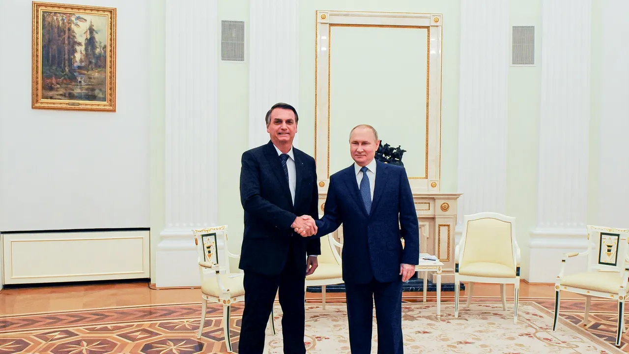 Bolsonaro, prieten cu Putin, anunţă că Brazilia va cumpăra motorină mai ieftină din Rusia