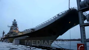 Rusia trimite un portavion în Marea Mediterană, în largul Siriei