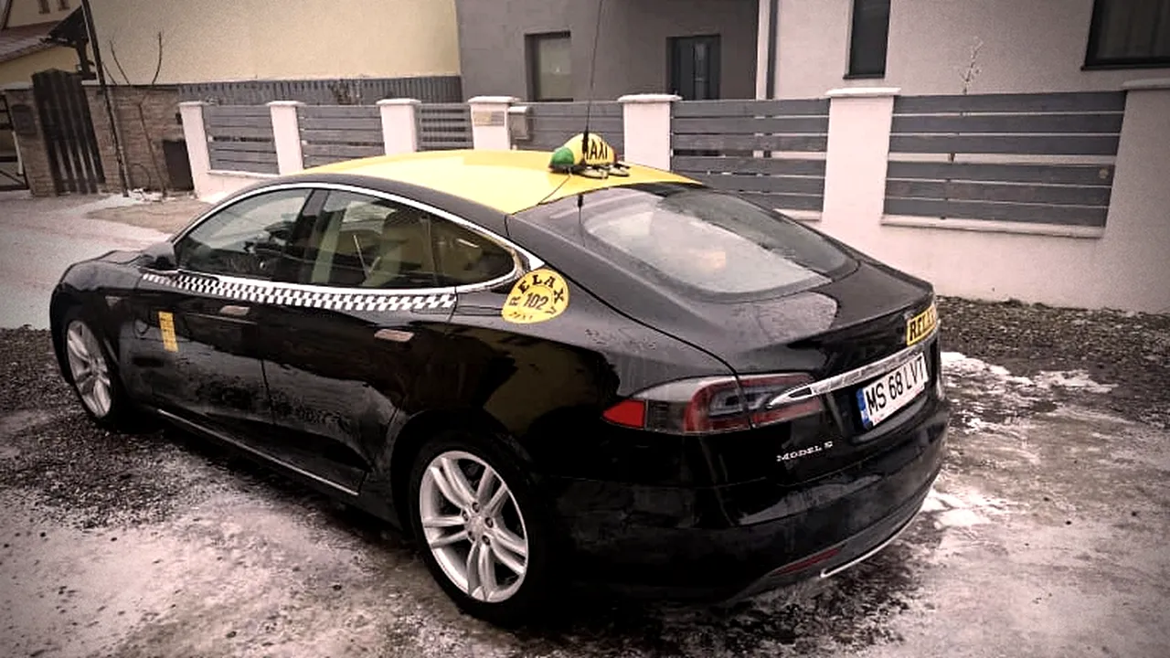 FOTO. Maşină Tesla, transformată în taxi de un român. Oraşul din ţară în care circulă autoturismul