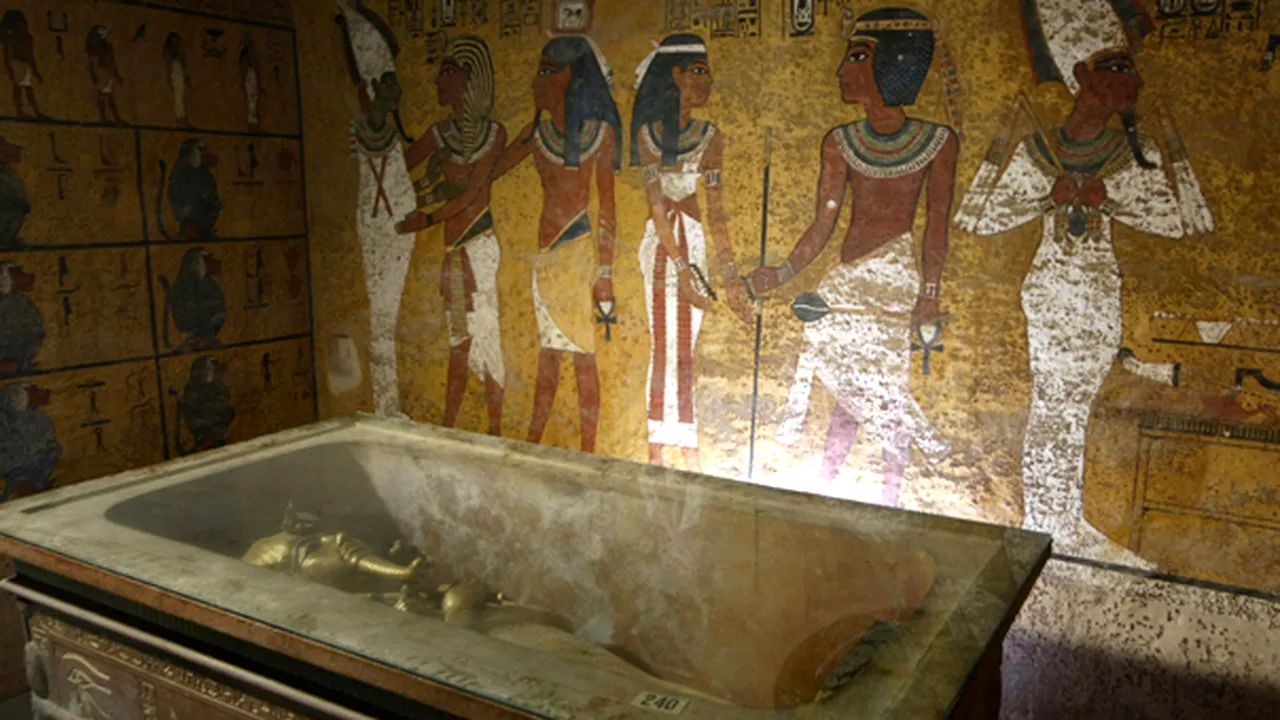 Descoperirea mormântului lui Tutankhamon, recreată virtual într-un serial online