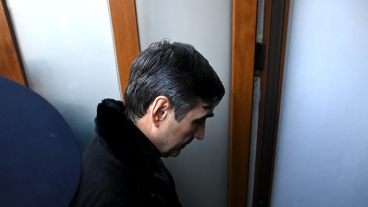 Victor Piţurcă, din nou la sediul DNA. El a ajuns în faţa anchetatorilor la câteva ore după ce a fost eliberat