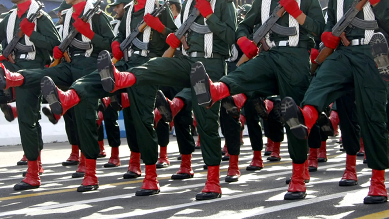 Iranul ar fi decis să trimită 4.000 de militari în Siria