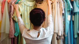 O tânără de 18 ani a lansat prima platformă de consultanţă fashion din România