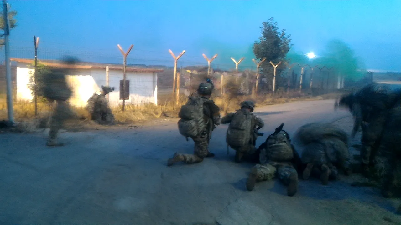 GALERIE FOTO | Baza 71 Aeriană Câmpia Turzii, ”ocupată” în cadrul exerciţiului militar Swift Response 17-1